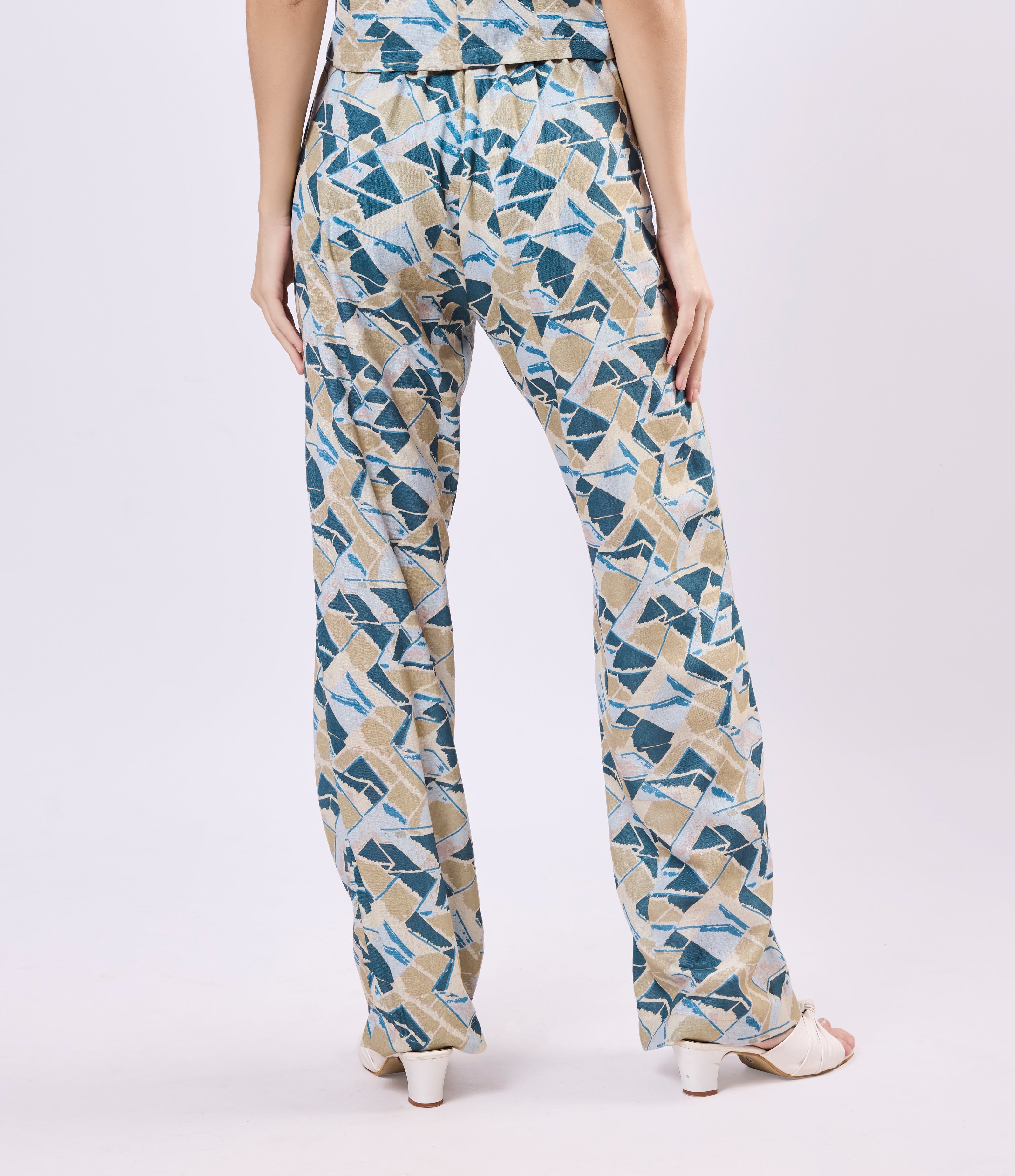 Back Elastic Regular Trouser