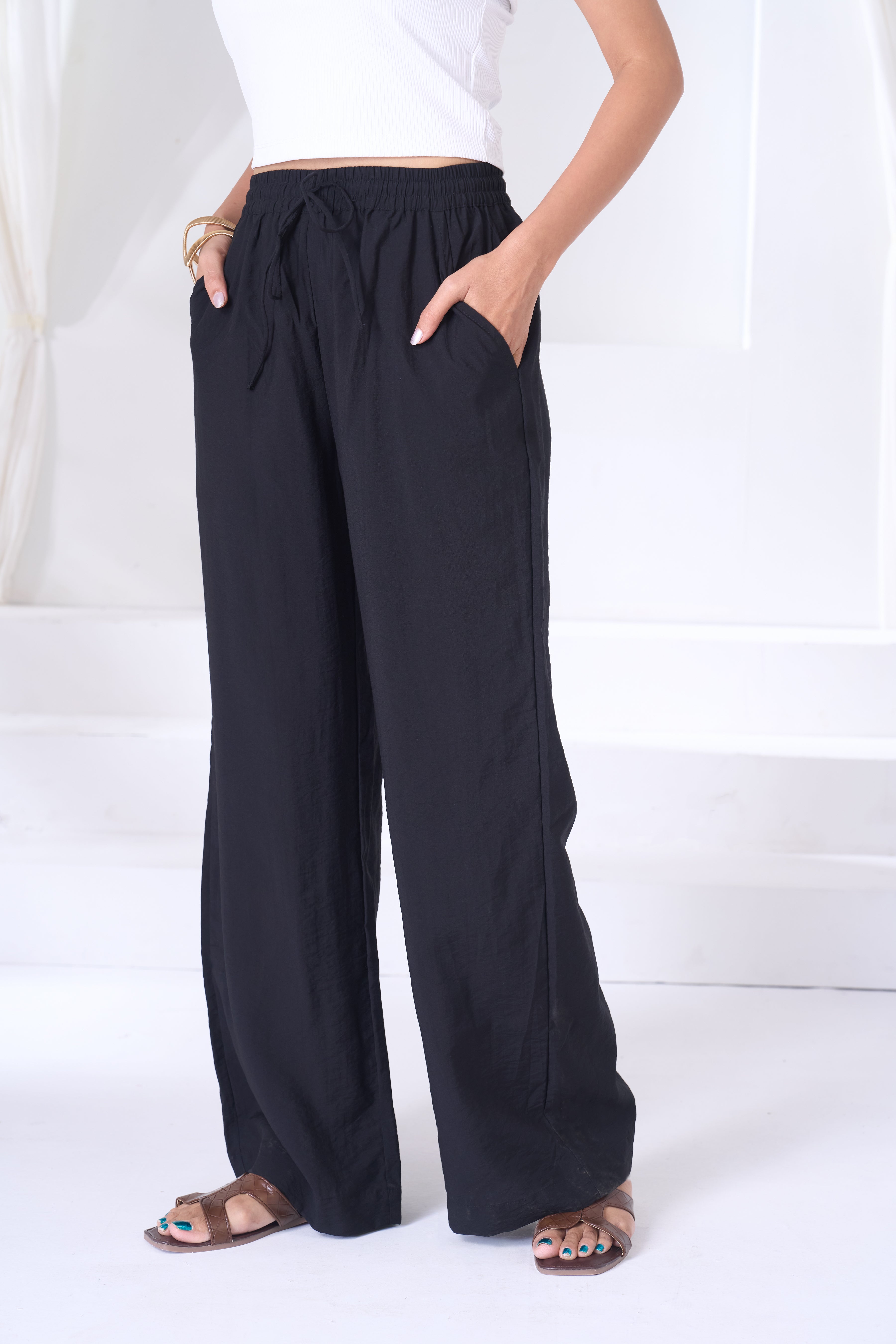 Drowstring Wide Leg Pant