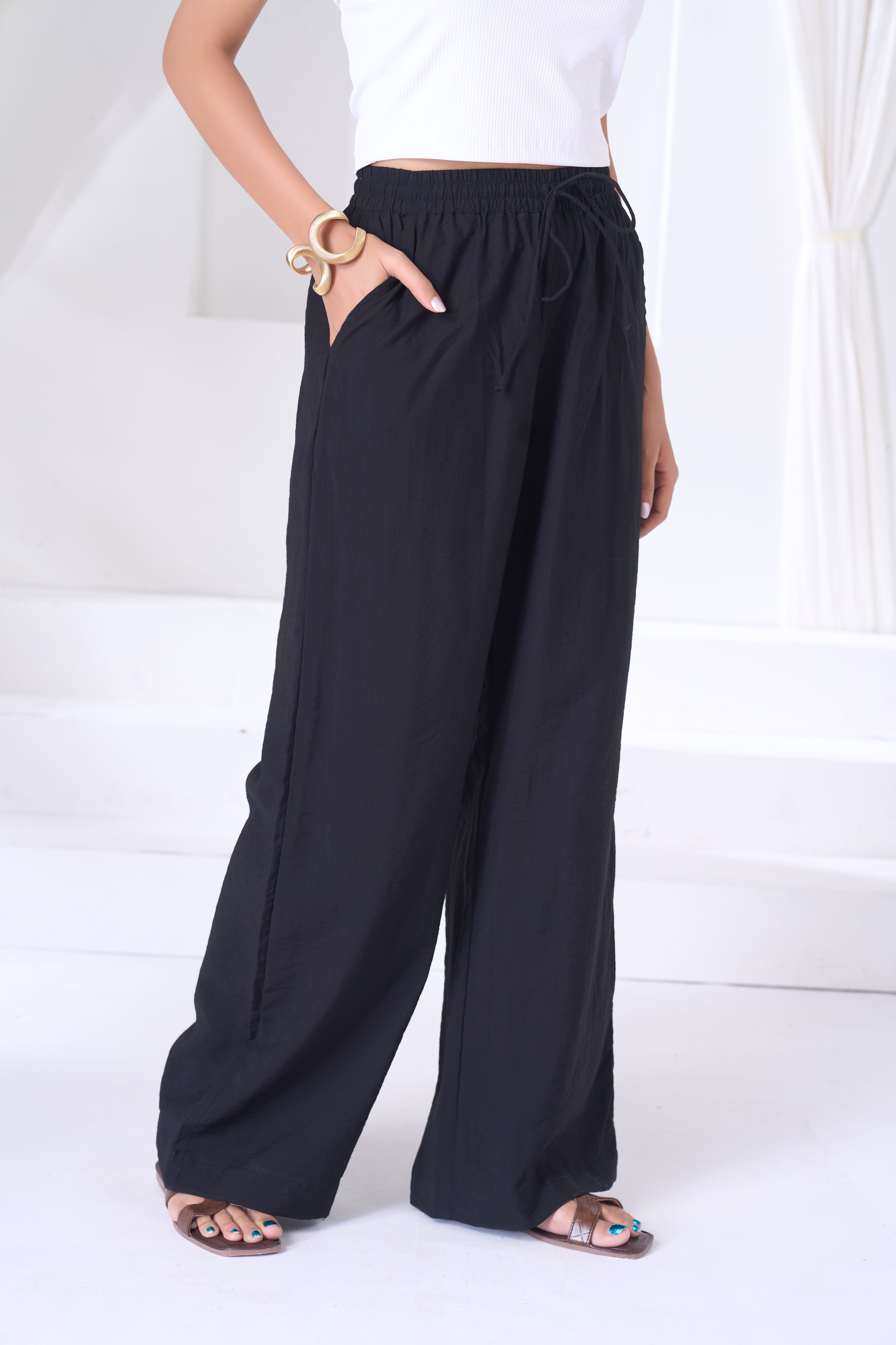 Drowstring Wide Leg Pant
