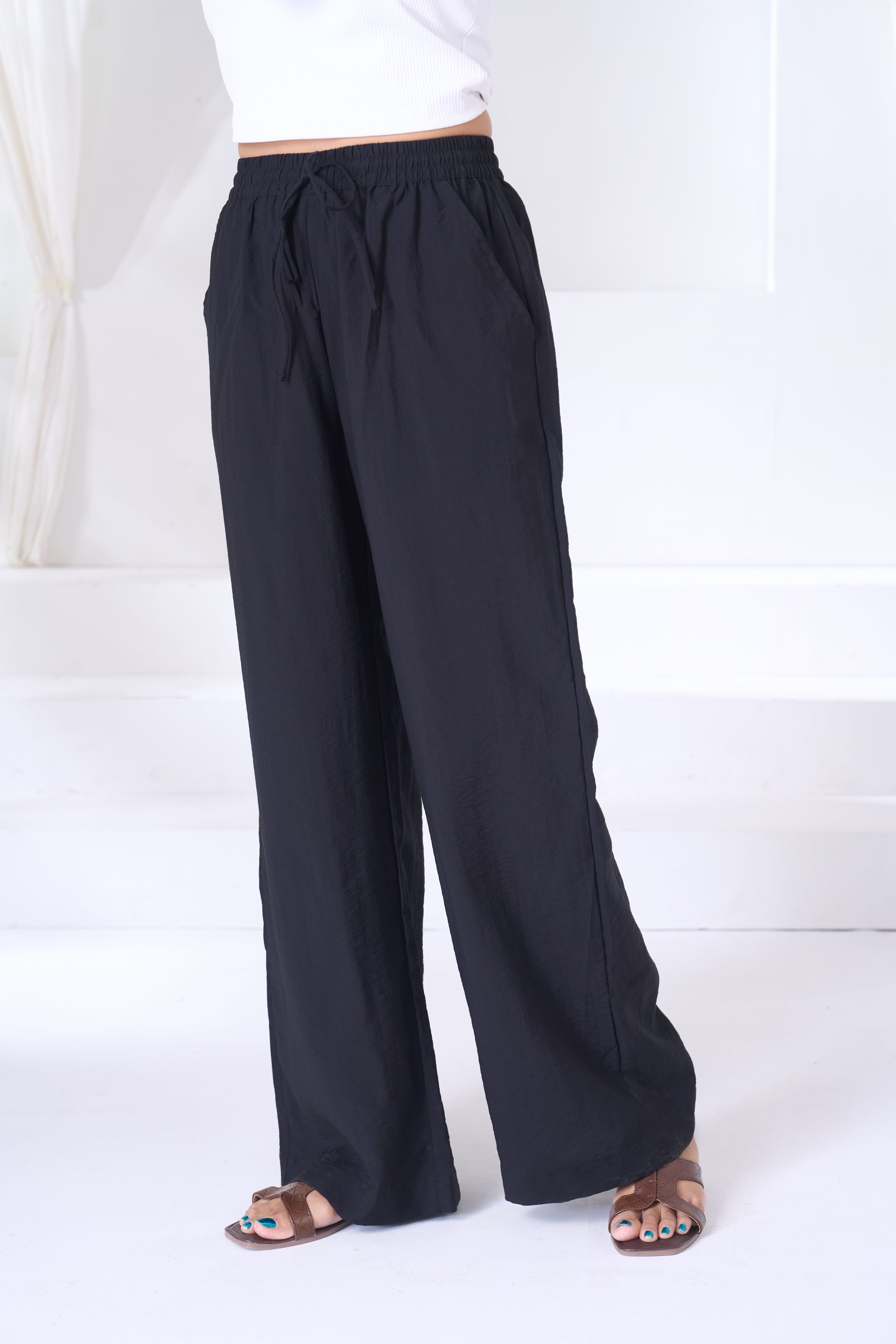 Drowstring Wide Leg Pant